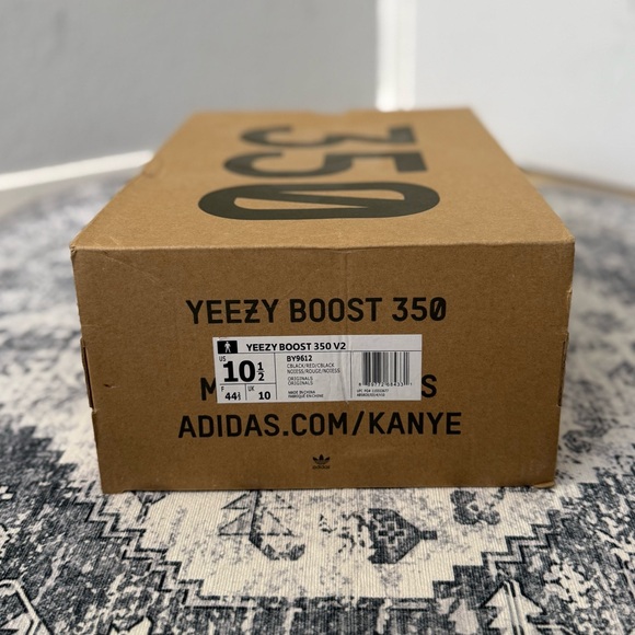 EMPTY BOX Adidas Men’s Yeezy Boost 350 V2 Box Size 10.5 - Picture 1 of 7